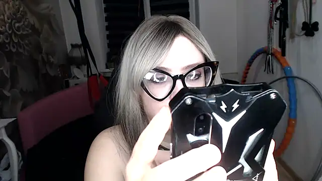 Chat XXX Live MISSwithDOLLS