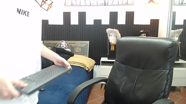 Chatroom XXX en direct de trevor_mob