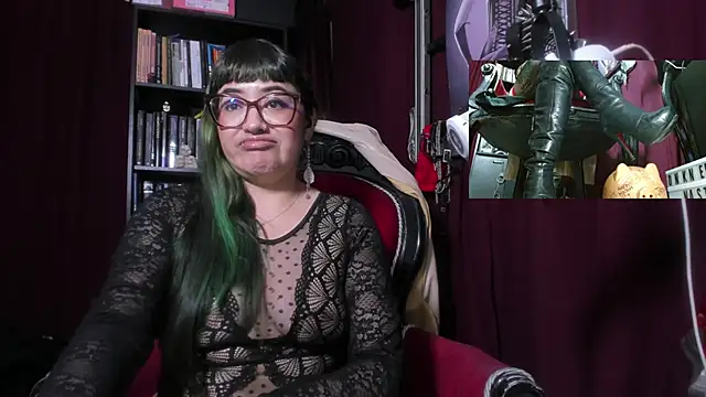 Chat XXX en directo de MeGoddesSara