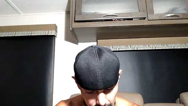 Živý XXX chat ThickD2C