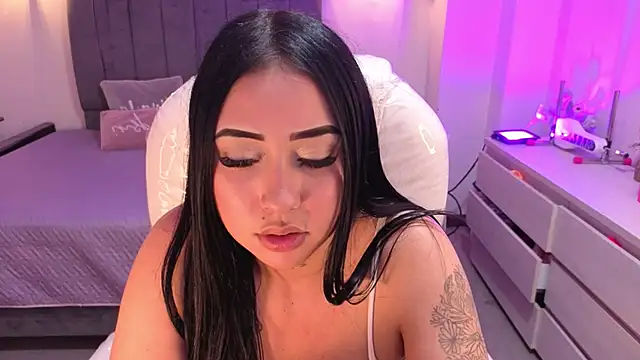 iam_sofiia élő XXX-chatje
