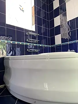 LillyNatty18 webcam show
