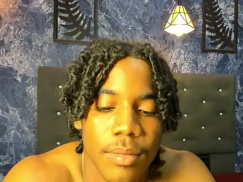 Chat +18 de axel_silva4 ao vivo