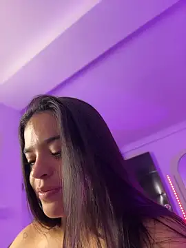 XXX chat uživo modela JuanitaMore01