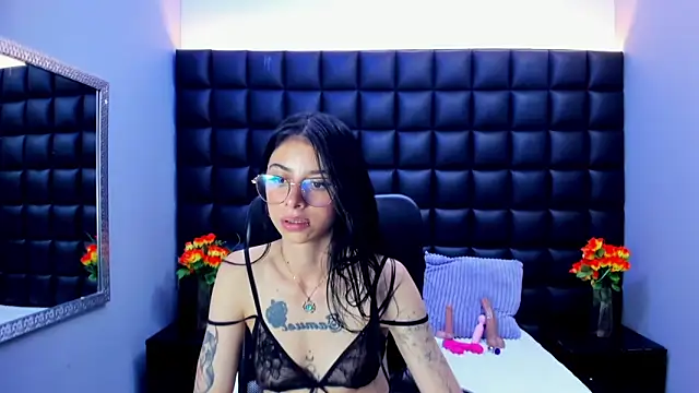 Dulce_Miaa_ élő XXX-chatje