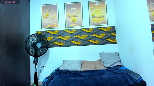 XXX chat uživo modela Leon_Hotx