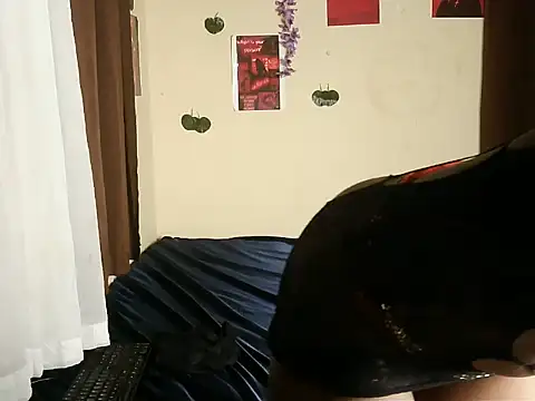 Miragea Adlı Modelin Canlı XXX Sohbeti