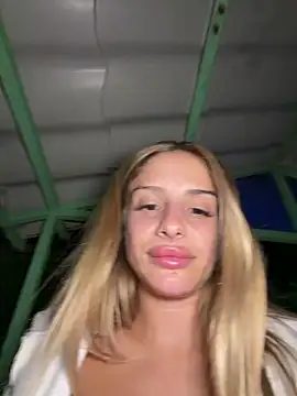 SophieVJ Chat XXX in diretta