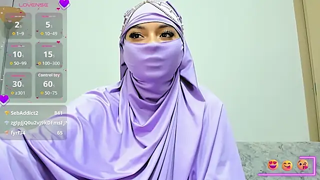 Samira_1 在線直播表演