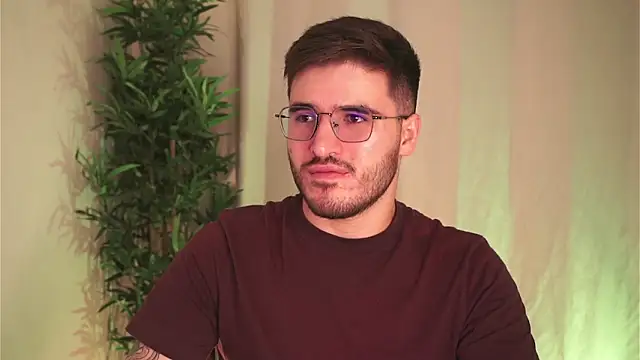 Tony_Wylie Chat XXX live