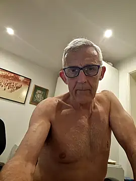 عرض كام nakedcarpenteruk