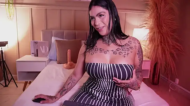 XXX chat uživo modela curvyliciousss