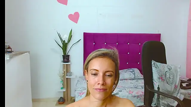 Chat XXX Live chantalsemenova1