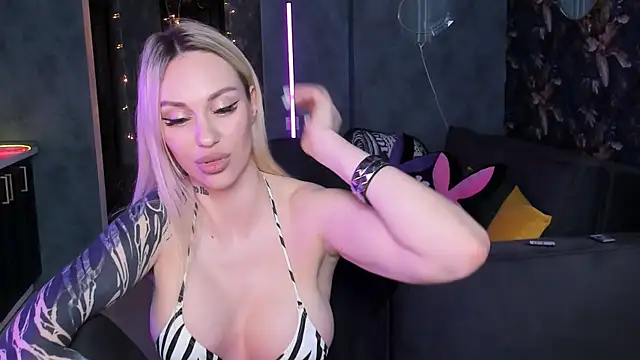 Blckmirrorr Live XXX Chat