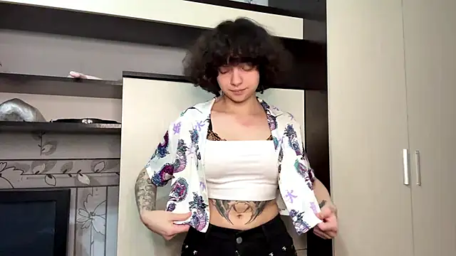 Nikatyanxx's Live XXX Chat