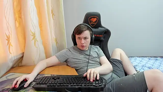 iliaskrislove Adlı Modelin Web Kamerası Şovu