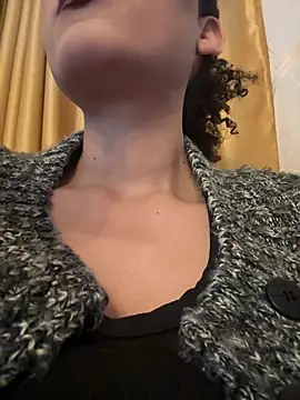 צ'אט XXX בשידור חי של Lilithadams1
