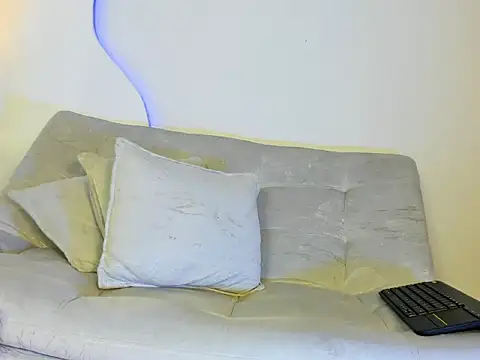 Chat +18 de ArohomLester_ ao vivo
