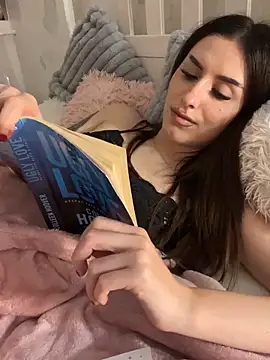 XXX chat uživo modela AriaAdda
