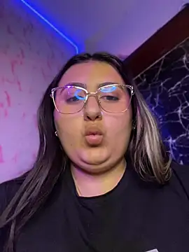 Sala de chat en directo de KaroVelvet