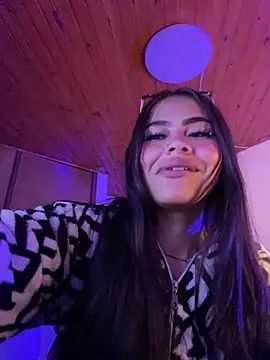 Cloe_pink1 Chat XXX live