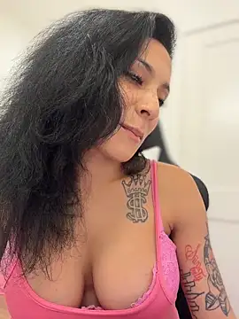 Chatroom XXX en direct de FerrariFrench
