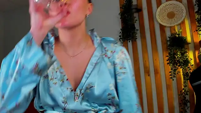 LumeriSoren – Naživo XXX chat