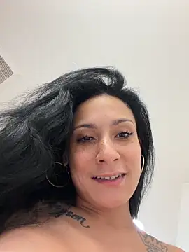 Chat +18 de FerrariFrench ao vivo