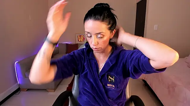 Kristen_Garner Chat XXX in diretta