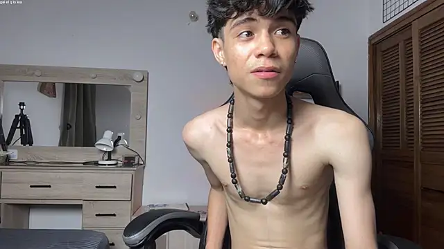 XXX chat uživo modela OopsAgain_