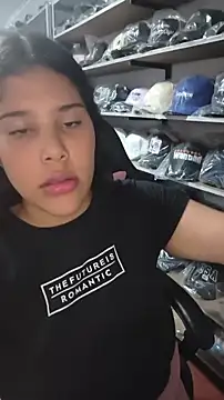 Chat +18 de venuslaferte_ ao vivo