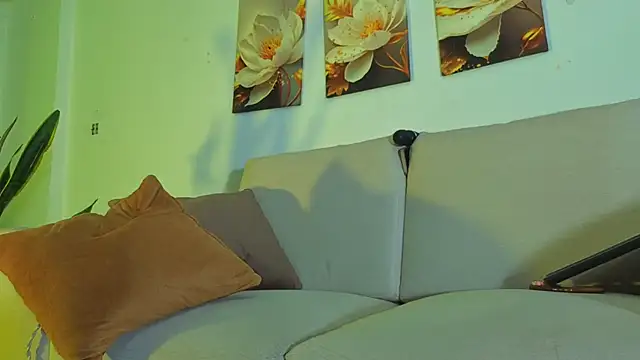 Viioletcollins 라이브 XXX 채팅