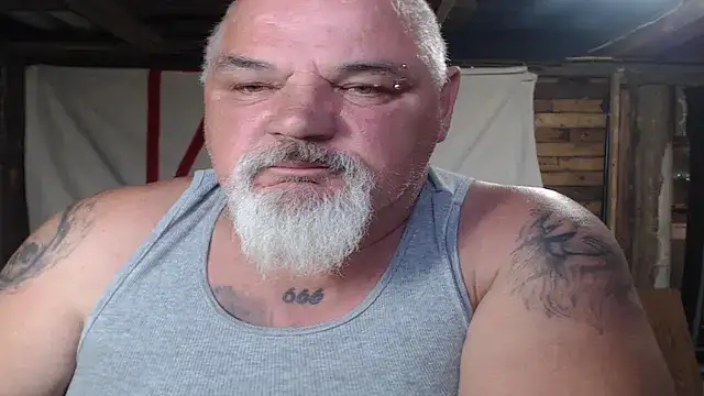 Show modela Newfiesausage1972 na web-kameri