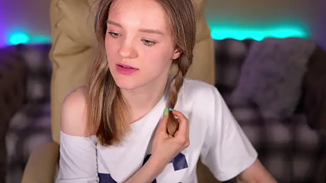 MariaMedow Adlı Modelin Canlı XXX Sohbeti