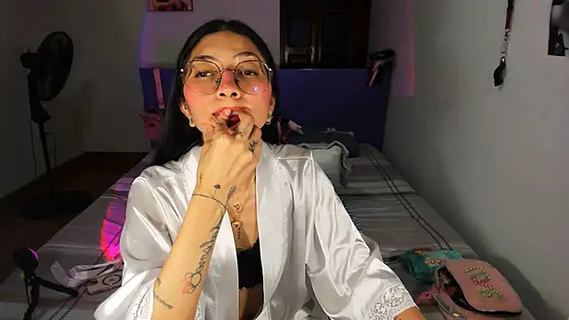 Anais_lux's Live XXX Chat