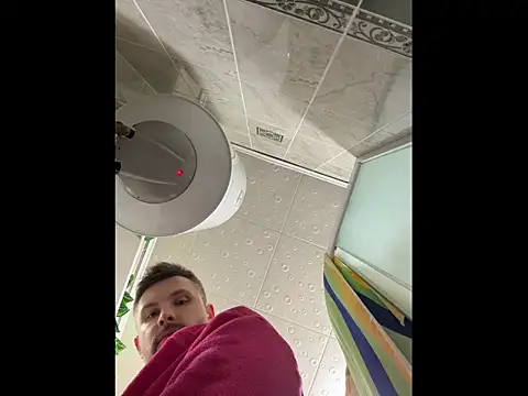 MartinBrandon 即時 XXX 聊天