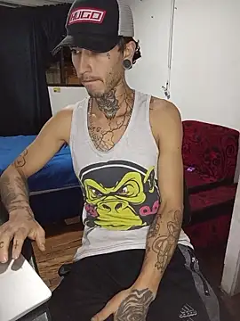 Tattoboy19cm Webcam-Show