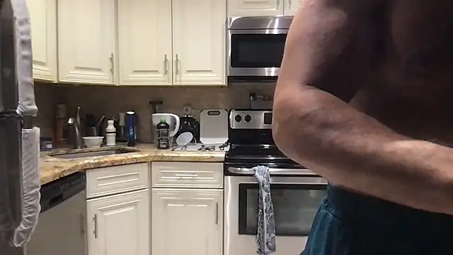 แชท XXX สดของ BigGuyMuscle