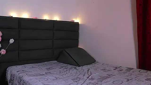 XXX chat uživo modela kathieandpovcock1