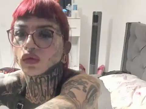 הופעת וובקאם של tamarapervert