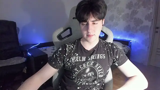 Knuckles17 Chat XXX in diretta