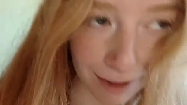 Chat +18 de KateVibe_01 ao vivo