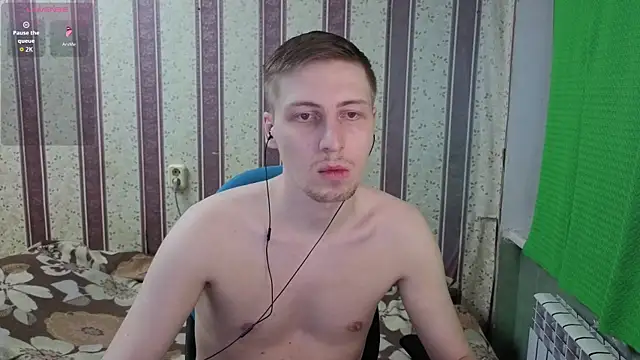 Darien_Brown élő XXX-chatje