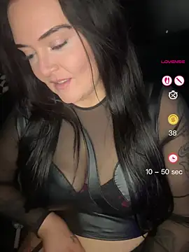 Miss_CurvesXXX's Live XXX Chat