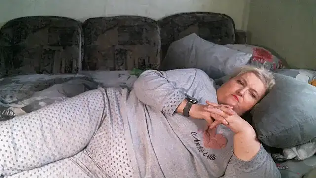 Lana555 élő XXX-chatje