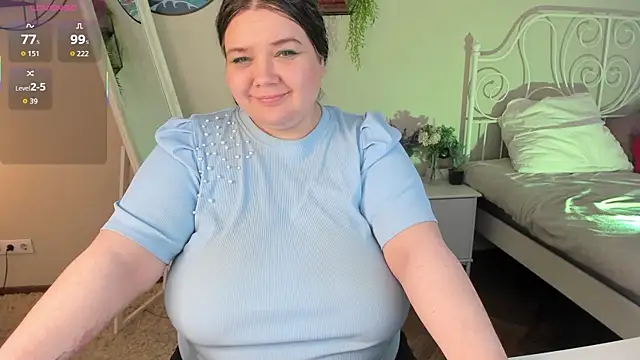 PlumPie's Live XXX Chat