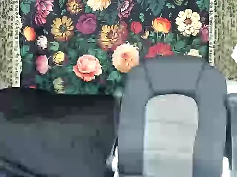 Exxxotic_Melons' Live XXX Chat