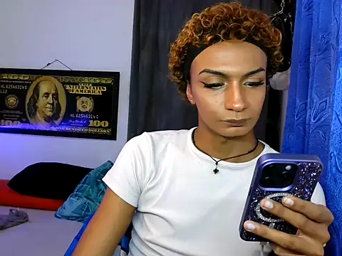 Chat +18 de Alexxasexy ao vivo