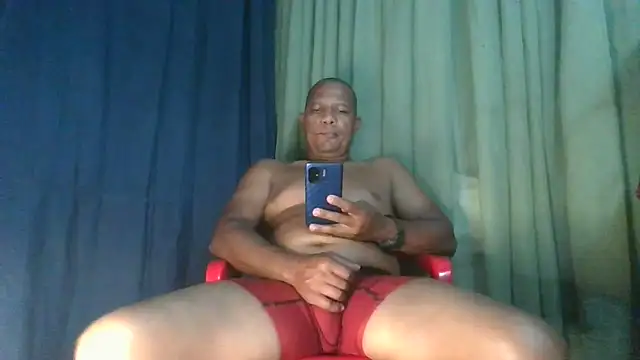 bigblackcock75のライブXXXチャット