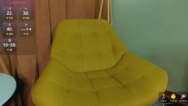LeyaBloom Adlı Modelin Canlı XXX Sohbeti